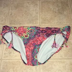 Worn once bikini bottoms!!
